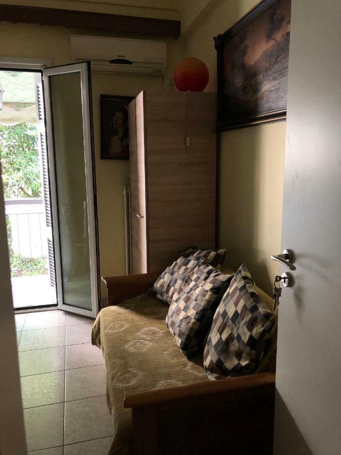 אתונה Anna Apartment In Kypseli מראה חיצוני תמונה