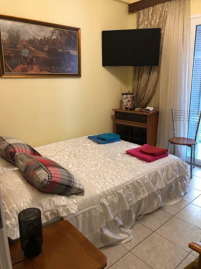 אתונה Anna Apartment In Kypseli מראה חיצוני תמונה